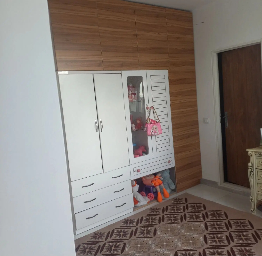 واحد مسکونی غرق نور)