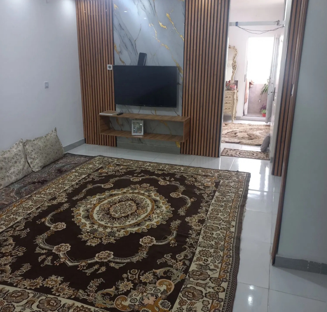 واحد مسکونی غرق نور)