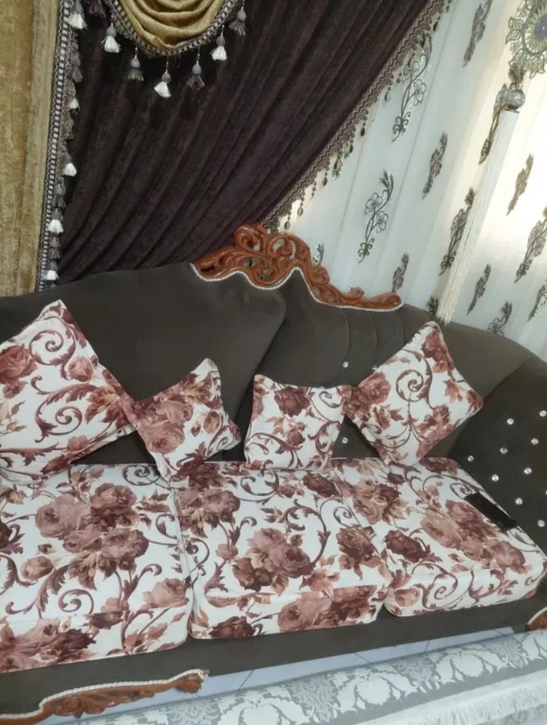 مبل هفت نفره در حد نو