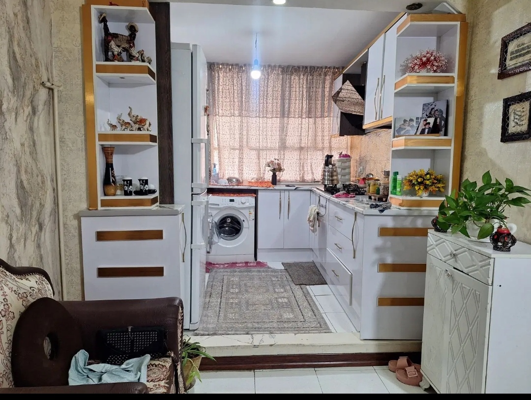 آپارتمان فروشی ۷۰ متر دو خواب شیک و فول نور عالی