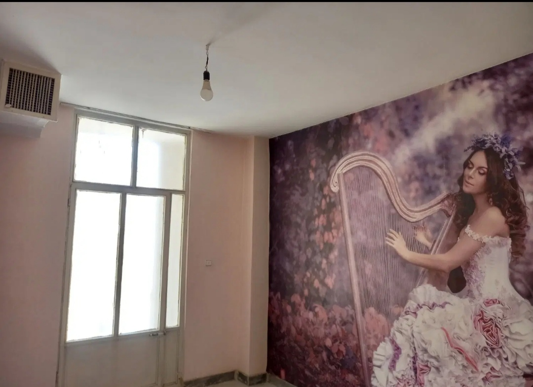 واحد هشتاد متری