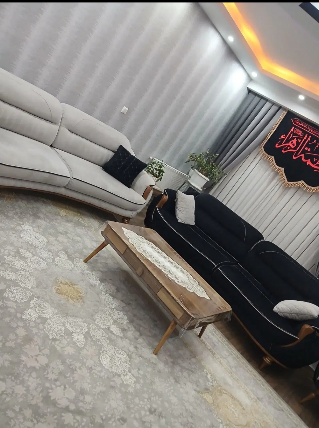فروش یک واحد آپارتمان ۹۳ متری