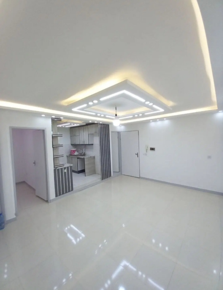 اپارتمان شیک وتمیز))