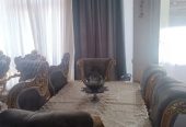 میز ناهار خوری صندلی چهار نفره ولی میزش شش نفره