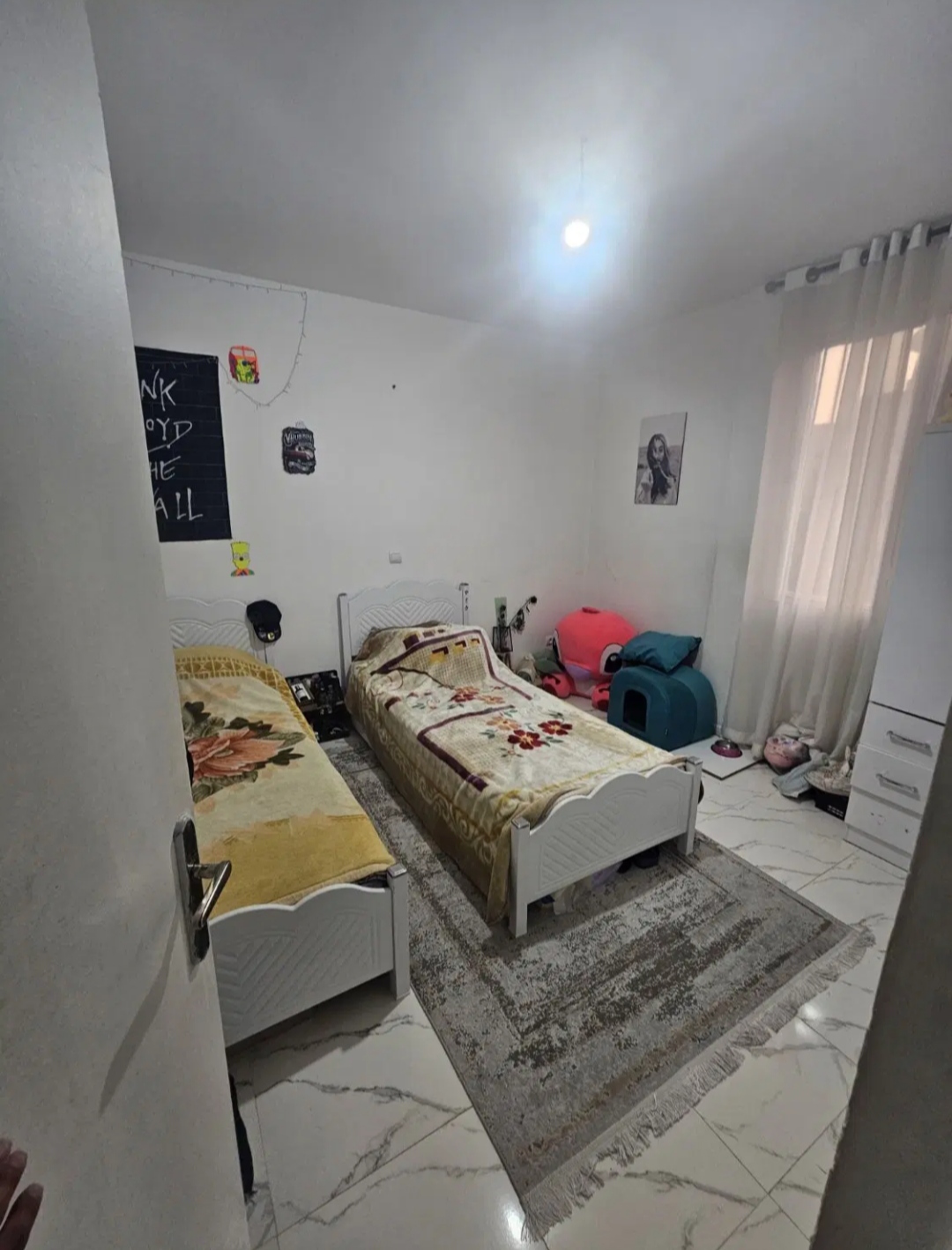 آپارتمان ۸۳متری دو خوابه طبقه دوم رو به نما