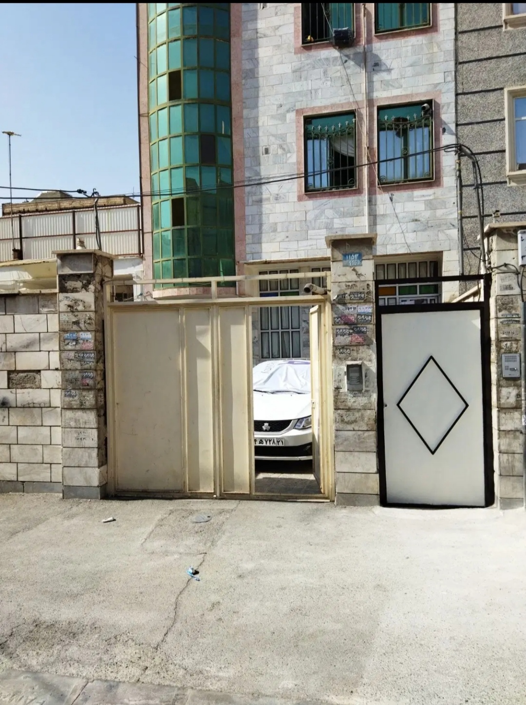 واحد ۵۵ متری دربست حیاط دار