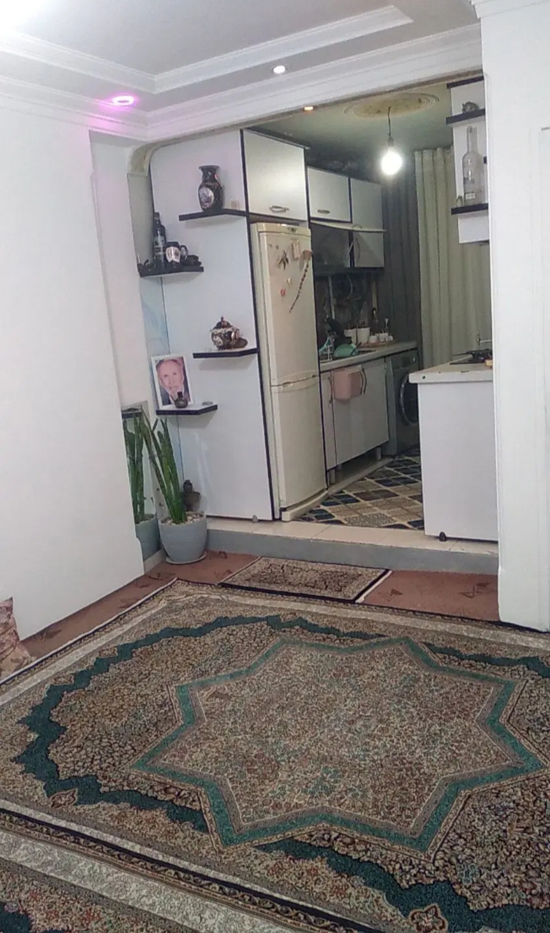 یه واحد آپارتمان متراژ حدود ۵۵ متری