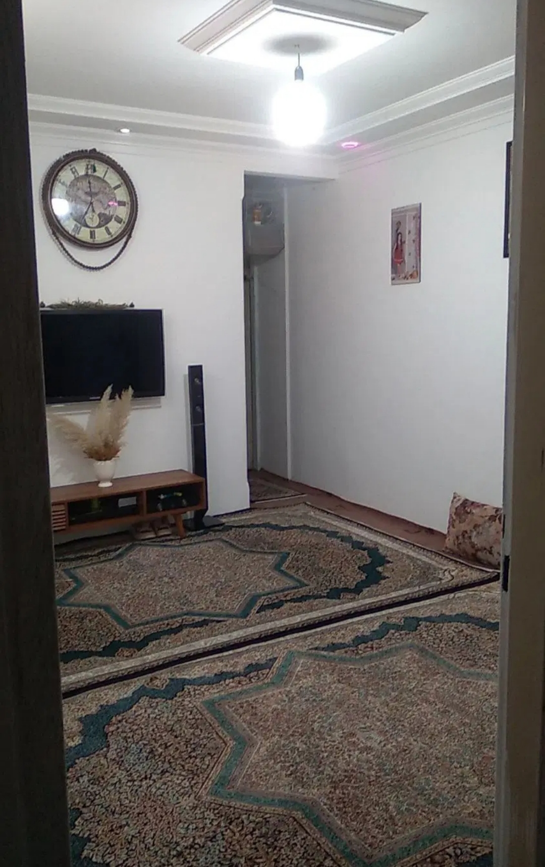 یه واحد آپارتمان متراژ حدود ۵۵ متری
