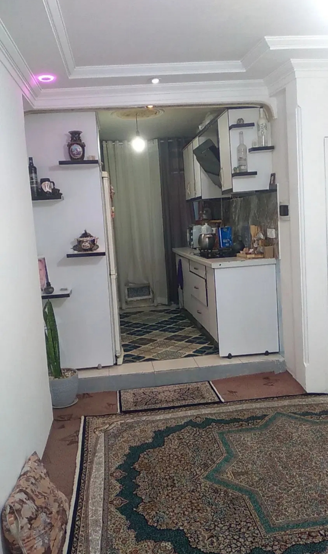 یه واحد آپارتمان متراژ حدود ۵۵ متری