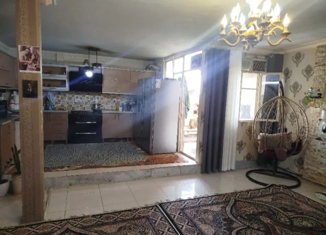 ۹۰ متری آپارتمان اطلس شرقی