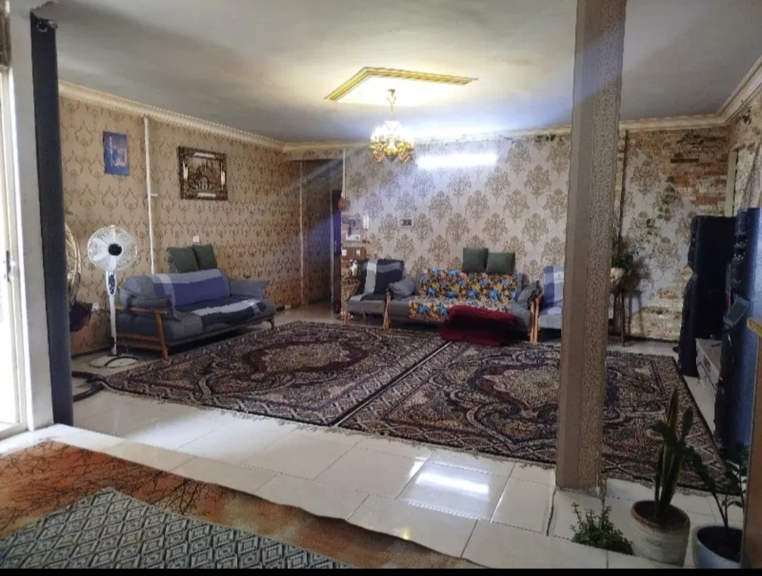 ۹۰ متری آپارتمان اطلس شرقی