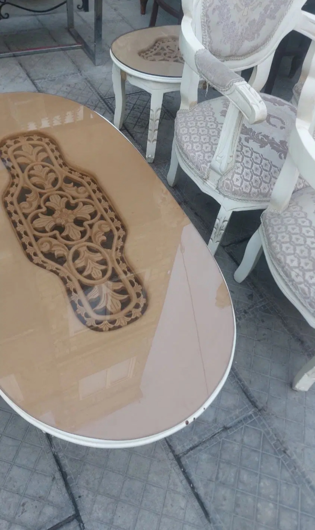 مبل ۹ نفره با میز عسلی