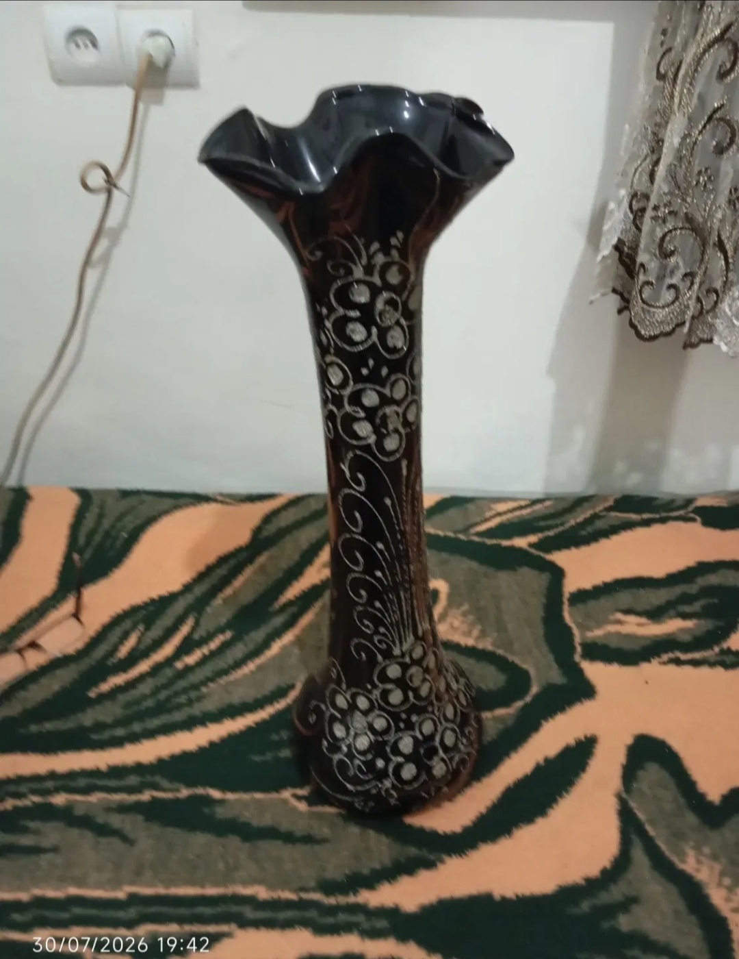 گلدان مشکی