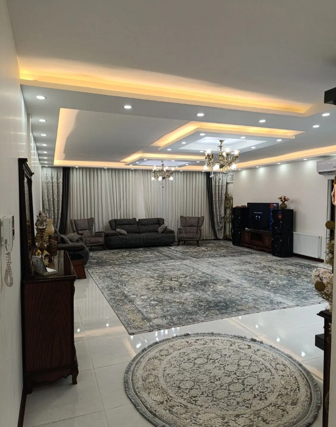 واحد ۱۲۰ متری نوساز
