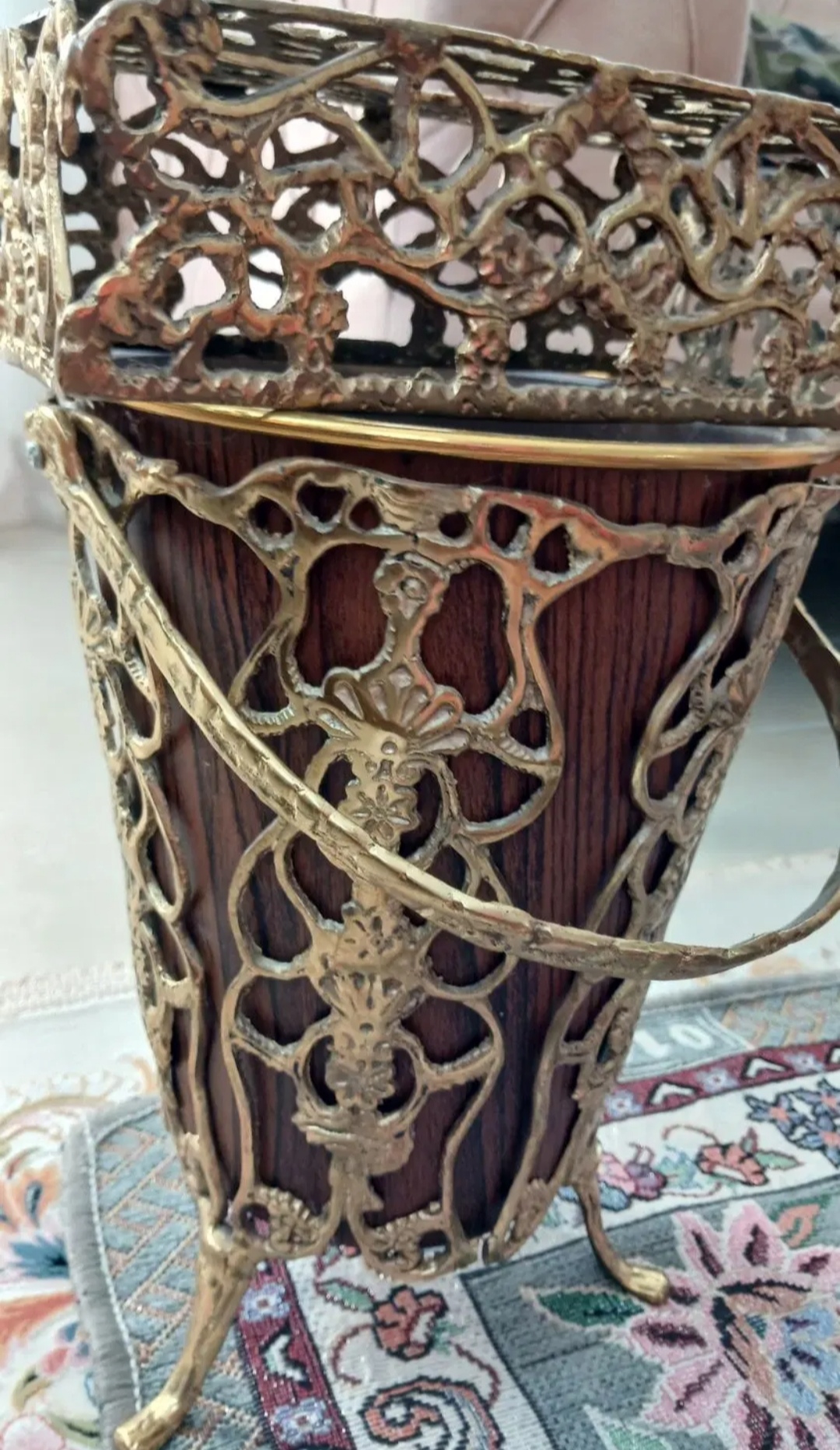 جا دستمال و سطل برنجی