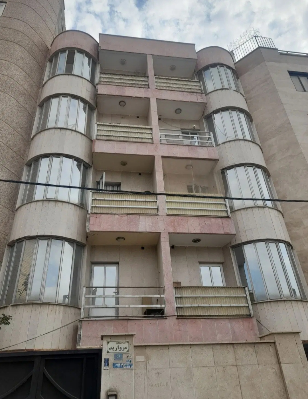 آپارتمان ۶۵متری سند دار
