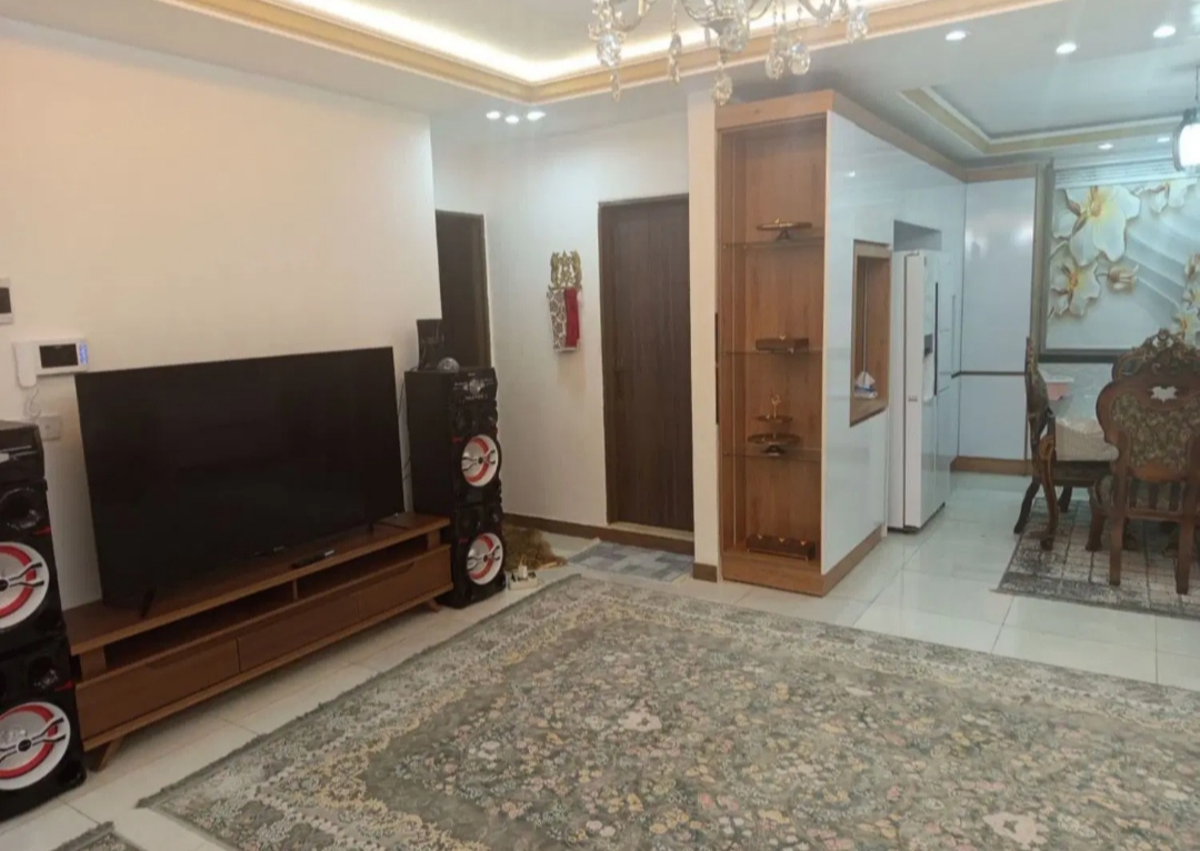 واحد ۱۳۰متری در شهرک فرهنگیان ✓