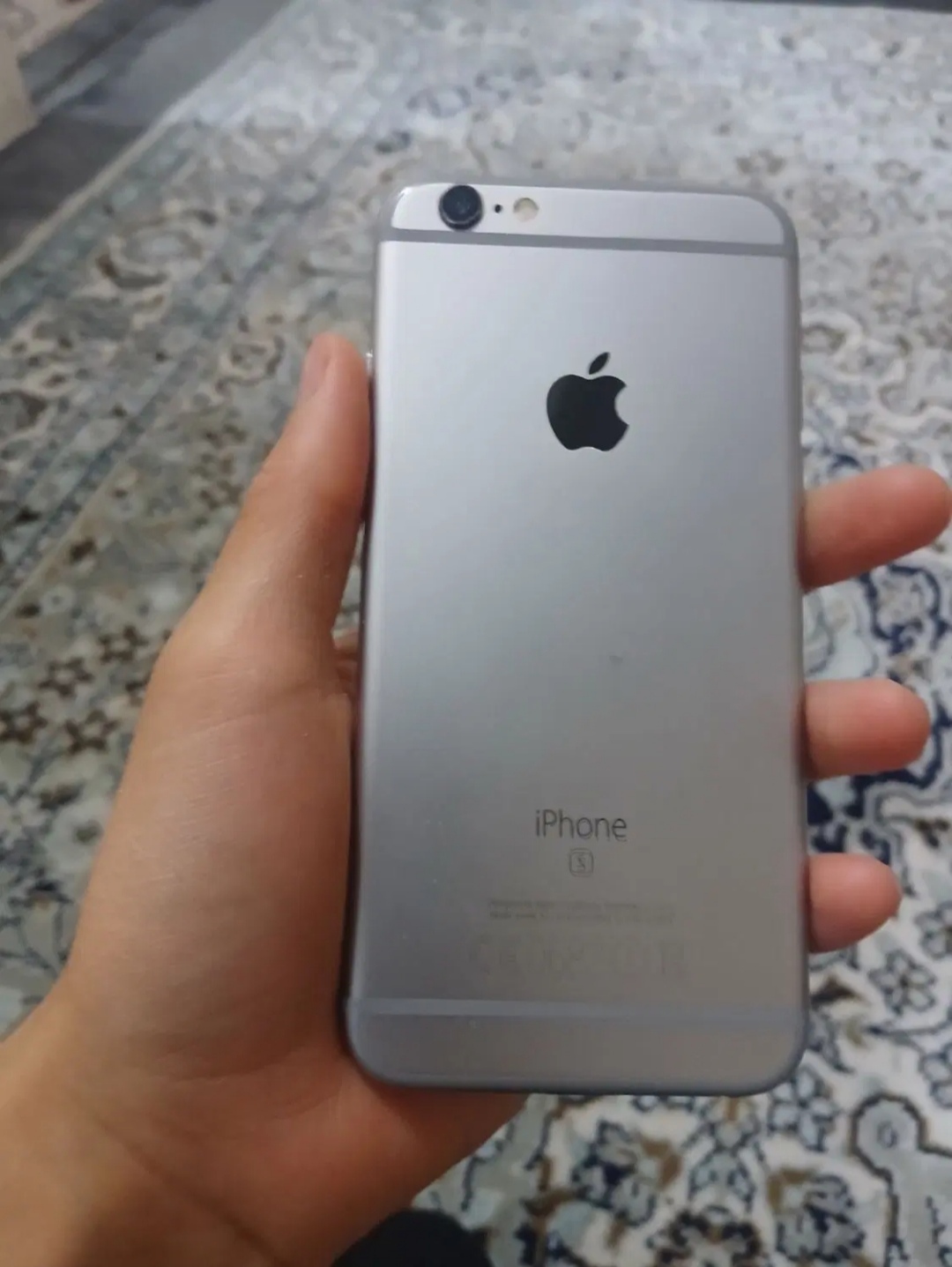 اپل 6s .