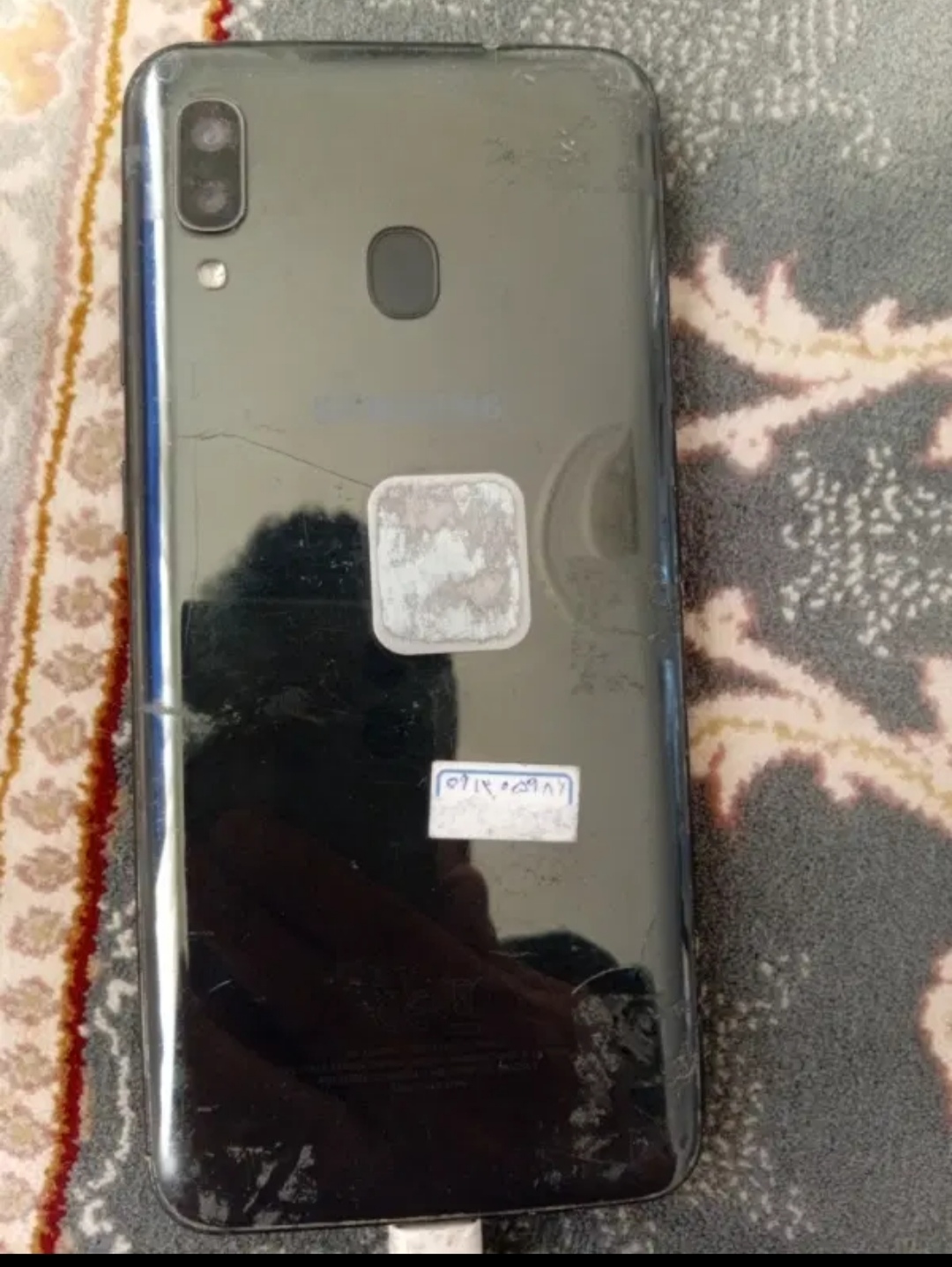 گوشی سامسونگ A20 .