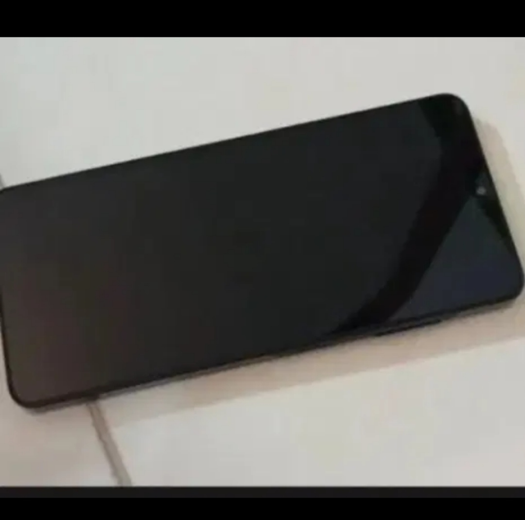 گوشی سامسونگ a06 .