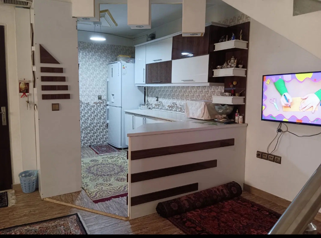 ۸۳متری دوبلکس در مشکین دشت کرج.
