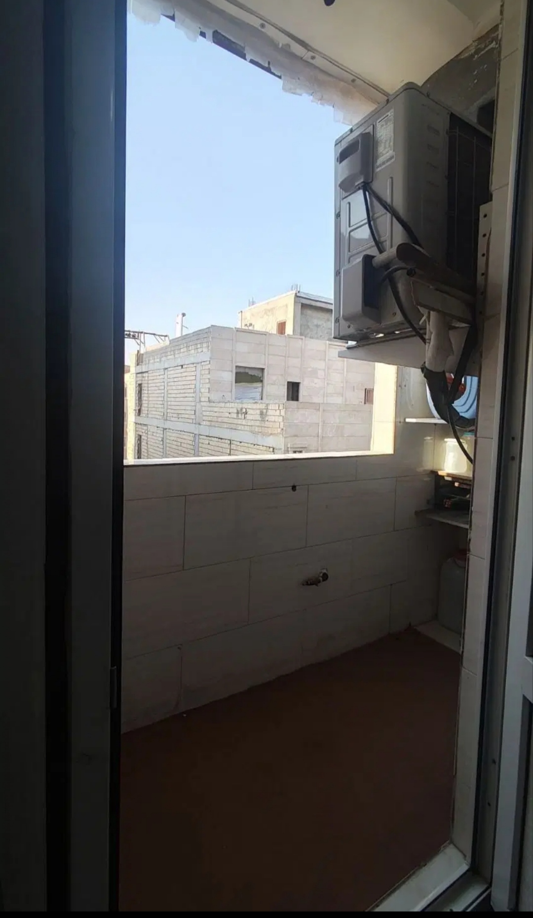 واحد ۷۵متری دو خواب.