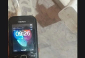 گوشی نوکیا ساده.