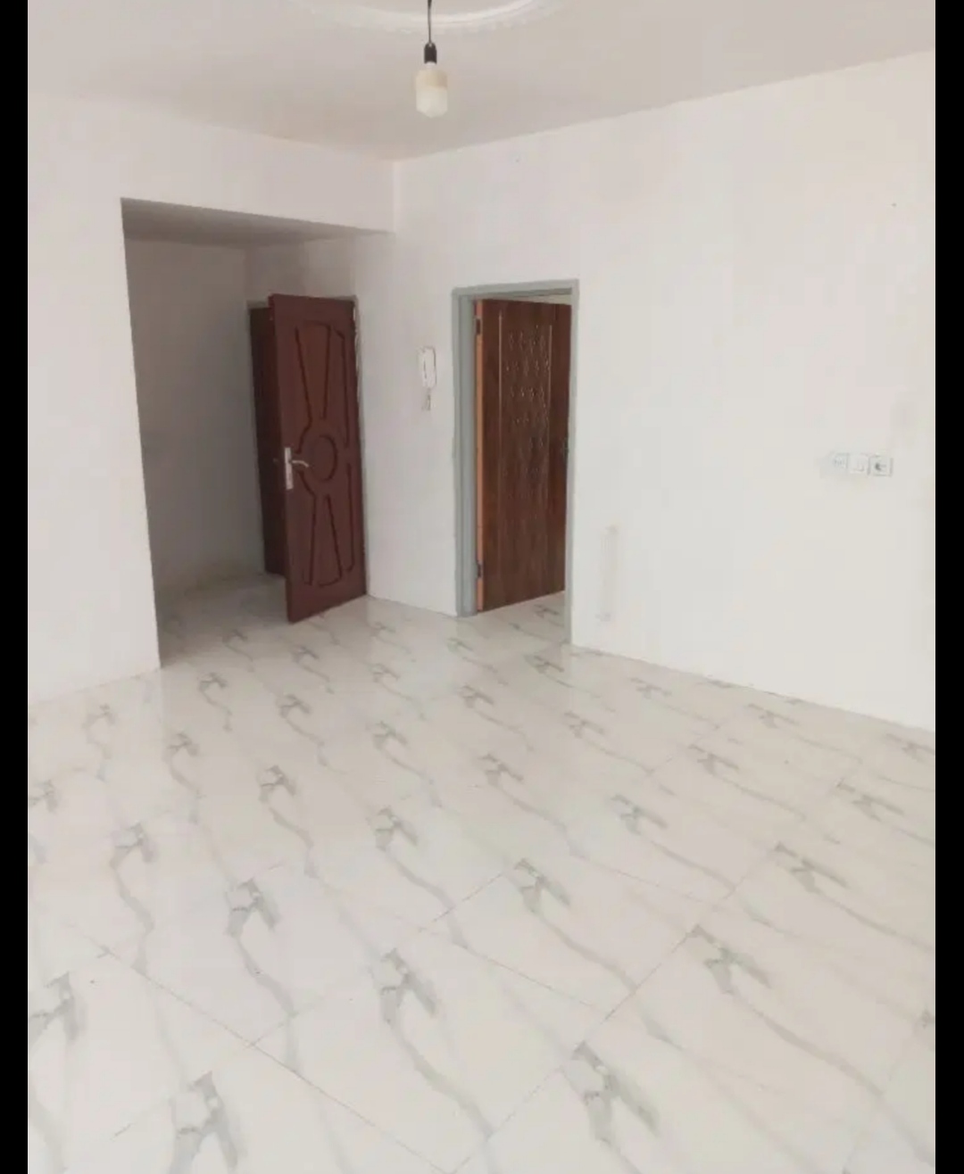 آپارتمان ۱۲۵متری راه جدا تهاتر با واحد کوچیکتر.