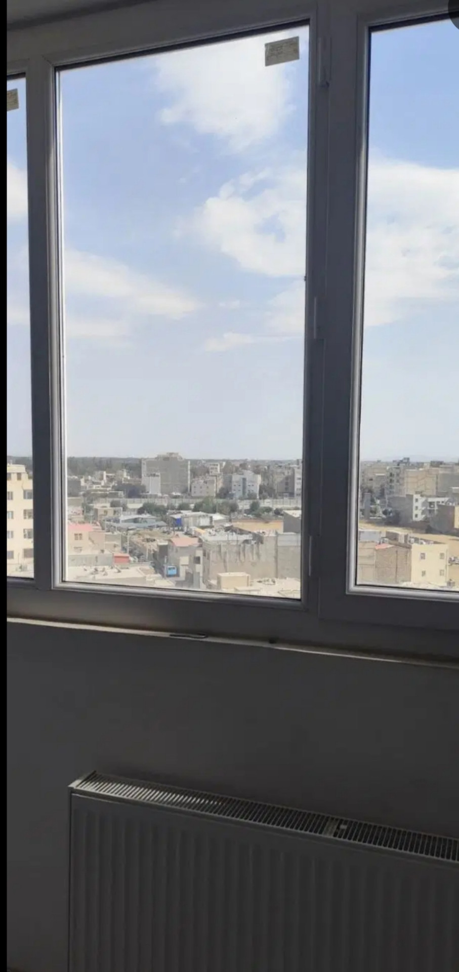 واحد ۹۰متری خوش نقشه شهرک طلاییه.
