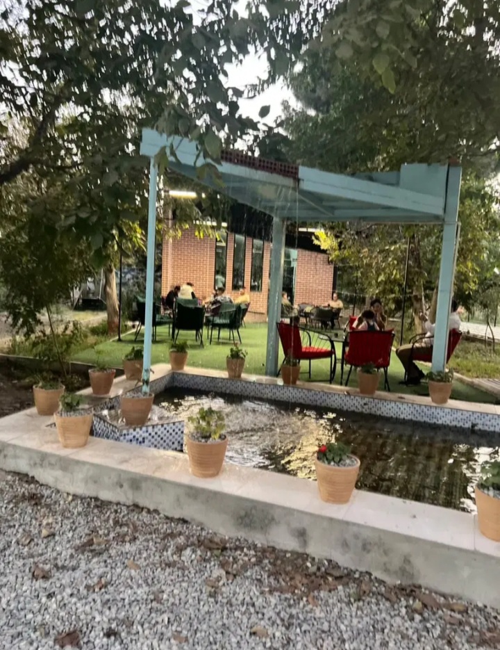 منشی .
