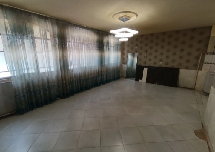 اپارتمان همکف کاشانی دکترحسابی .