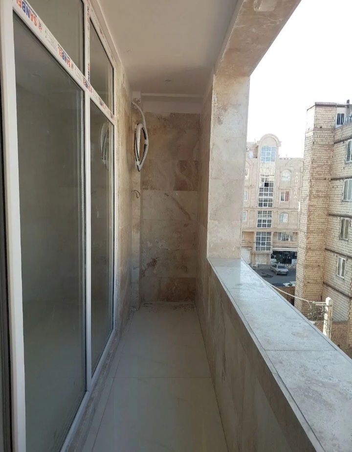 ۹۰مترغرق نورباپارکینگ واسانسور .