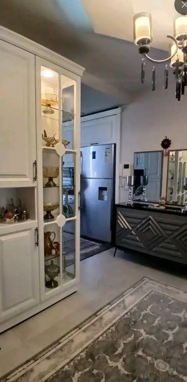 ۱۱۰متر دوخاب طبقه ۴اسانسوردار
