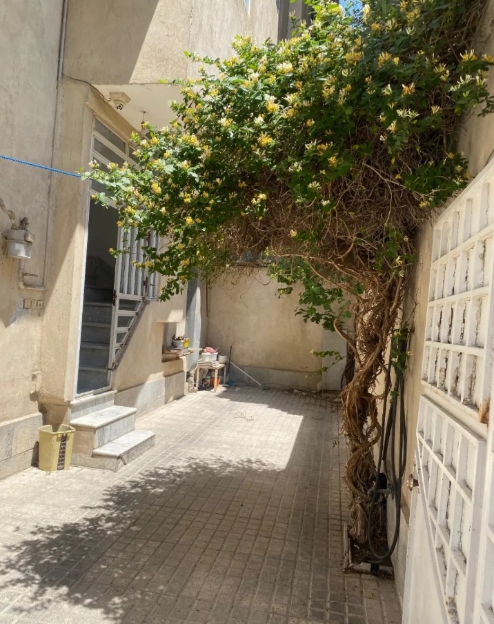 اپارتمان بر سه بانده روبری پارک