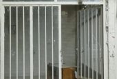 مغازه ۲ نبش ۶۰ متری دارای اتاق کارگری