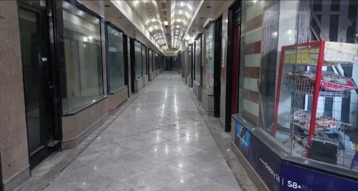 ۱۲متر مغازه زیرقیمت
