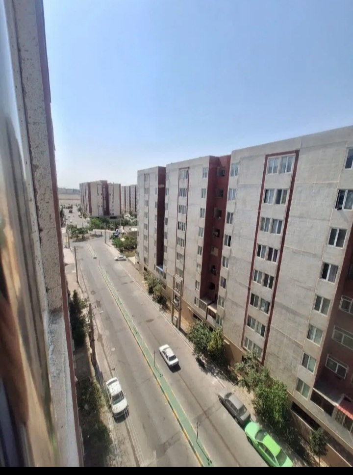 ۸۱متری فول امکانات