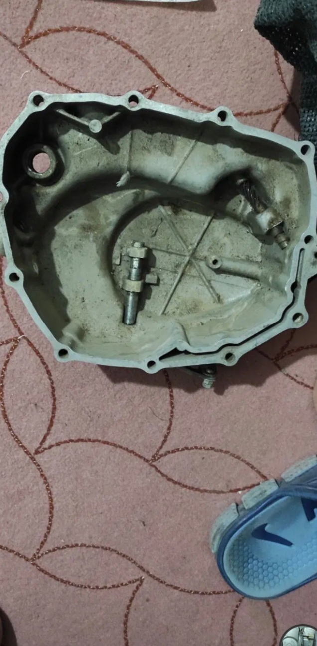 در برق و در کلاج سنگین قدیمی