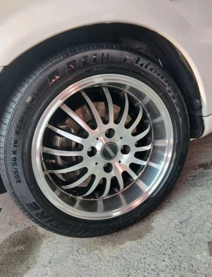 رینگ و لاستیک