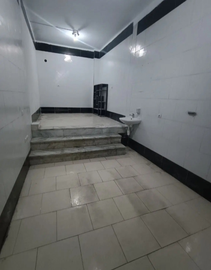 اجاره یک باب مغازه