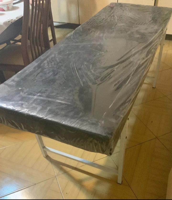 فروش تخت معاینه سالم و درحدنو