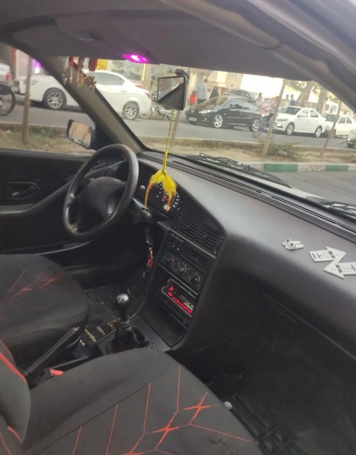 پژو ۴۰۵ .