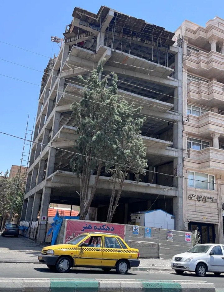 استخدام .