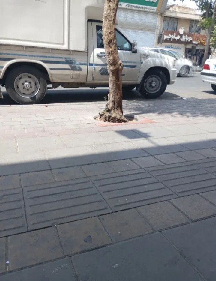 فروشنده اقا .