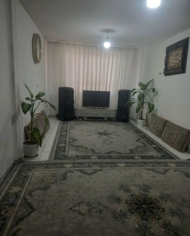 واحد۶۰متری۲۷۰رهن کامل .