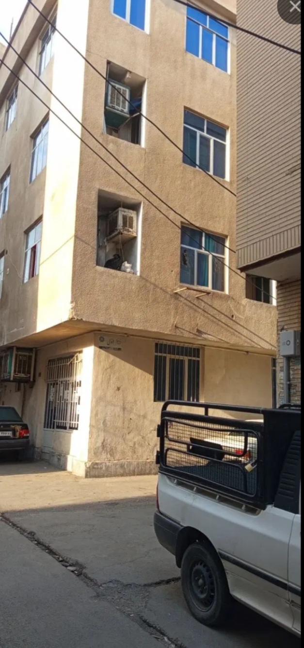 طبقه اول دونبش .