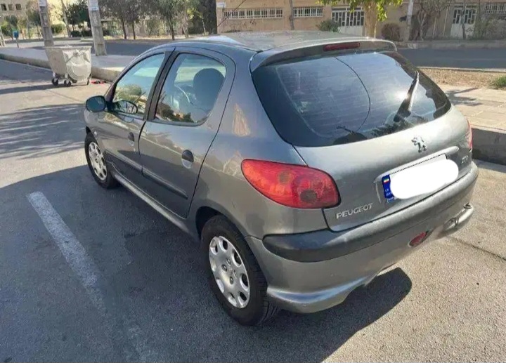 پژو۲۰۶تیپ ۵مدل۸۴ .