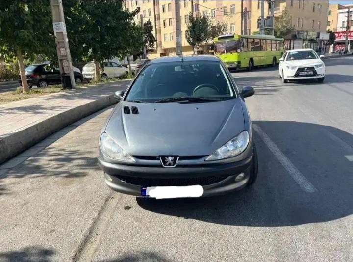 پژو۲۰۶تیپ ۵مدل۸۴ .
