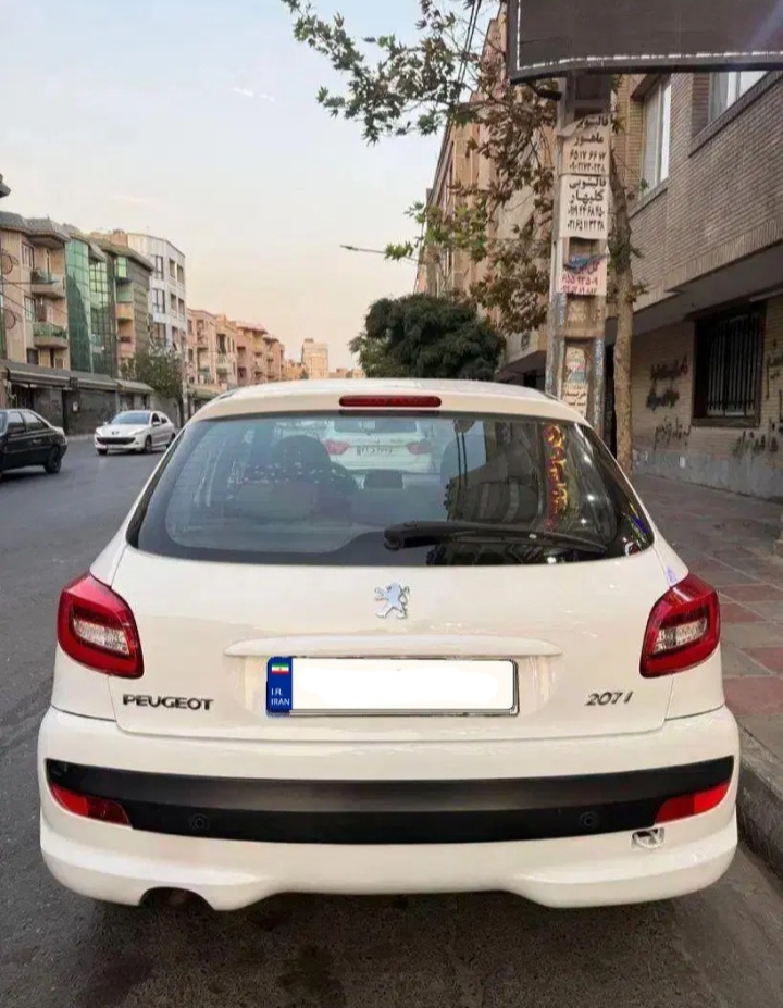 پژو۲۰۷اتومات مدل ۹۶ .