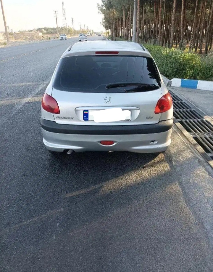 پژو۲۰۶مدل۸۲ .